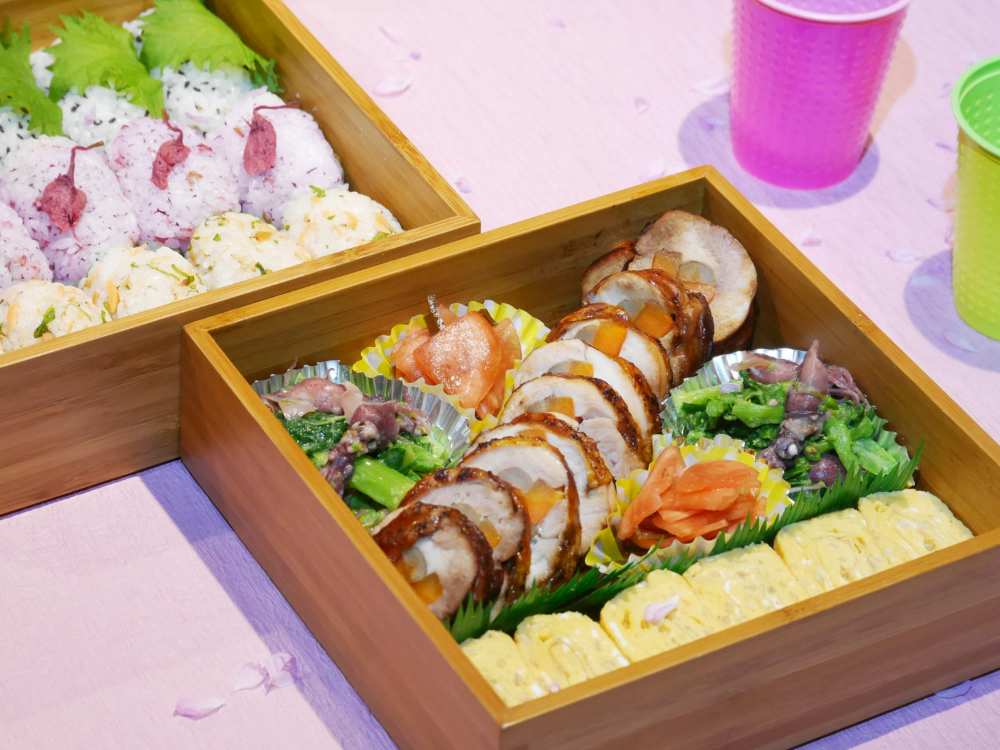 Ẩm thực mùa xuân: Ăn gì khi đi ngắm hoa Hanami?