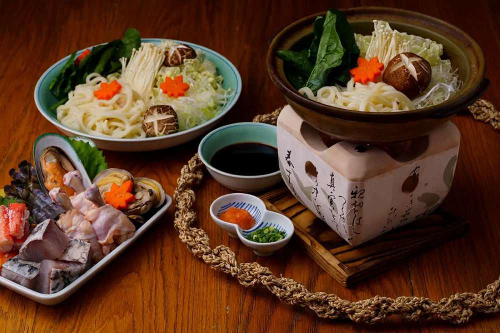 Ăn gì khi du lịch Nhật Bản: Cẩm nang ẩm thực theo vùng, theo ngân sách và theo trải nghiệm 14 Chuẩn bị trước khi đi ăn: ngân sách, thời điểm, và cách tìm quán đúng nhu cầu