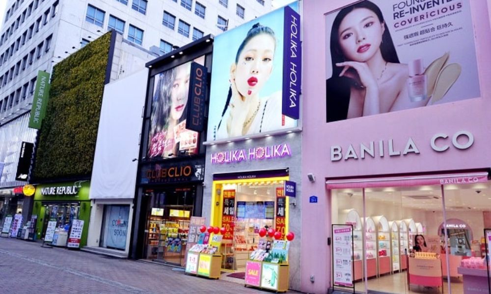 các cửa hàng mỹ phẩm tại phố myeongdong