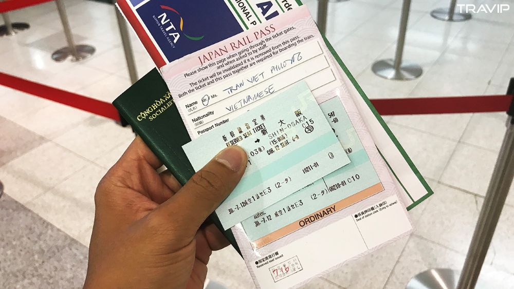 Cách sử dụng JR Pass khi đi tàu: qua cổng, lên tàu, đặt chỗ