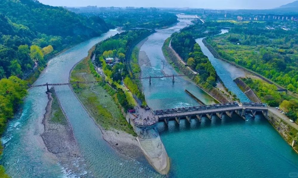 Công trình thủy lợi Đô Giang Yển (Dujiangyan) & Mắt Xanh (Blue Tears)
