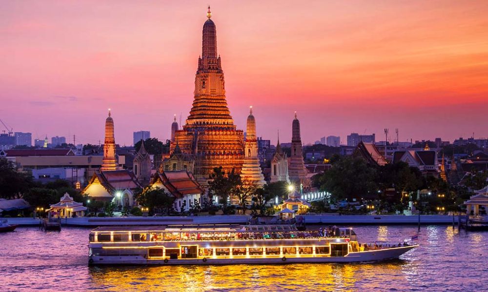 Bangkok có gì chơi? Các điểm du lịch không thể bỏ lỡ 7 Dạo thuyền trên sông Chao Phraya