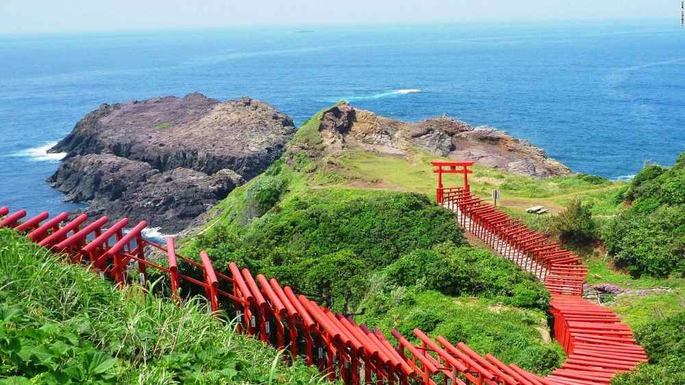 Đền Motonosumi Inari (Yamaguchi): cổng torii hướng biển