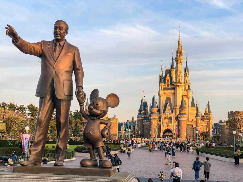 disneyland tokyo có gì
