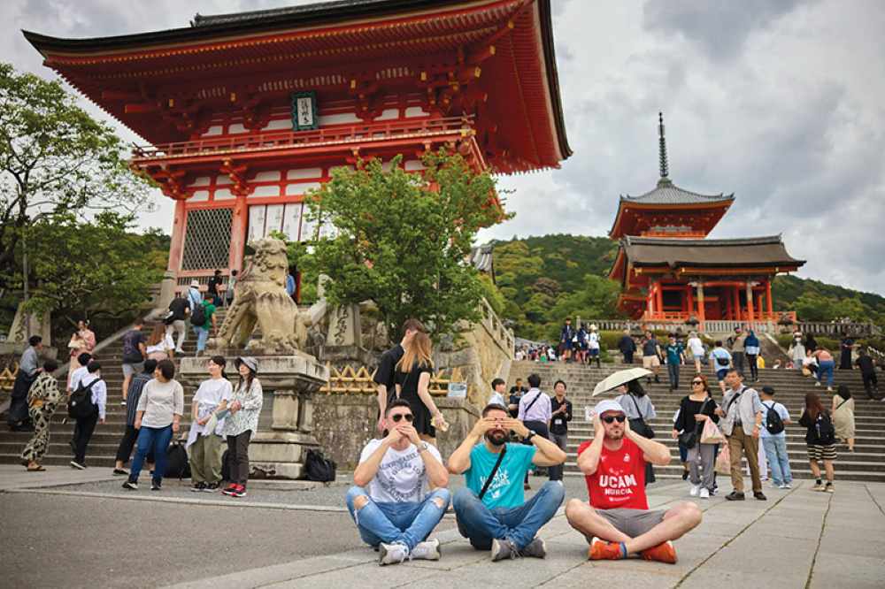 Du lịch Nhật Bản tự túc là gì?