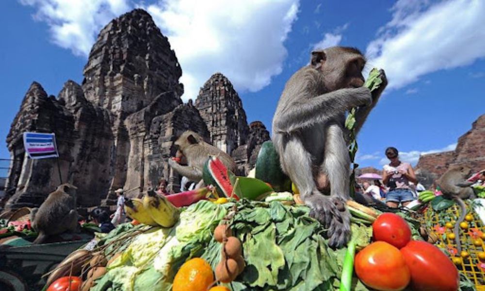 Giữ khoảng cách cần thiết