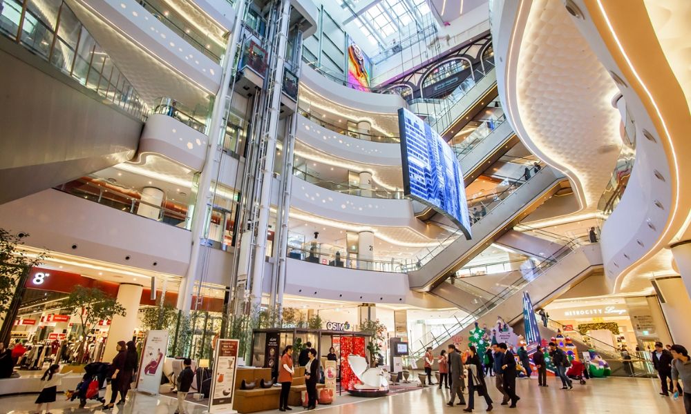 hình ảnh bên trong TTTM Lotte World Mall