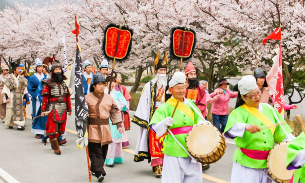 hình ảnh lễ hội vào mùa xuân tại hàn quốc