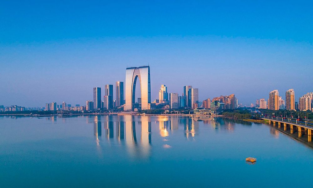 Tô Châu có gì chơi? Lạc bước giữa "Venice phương Đông" 16 Hồ Kim Kê (Jinji Lake)