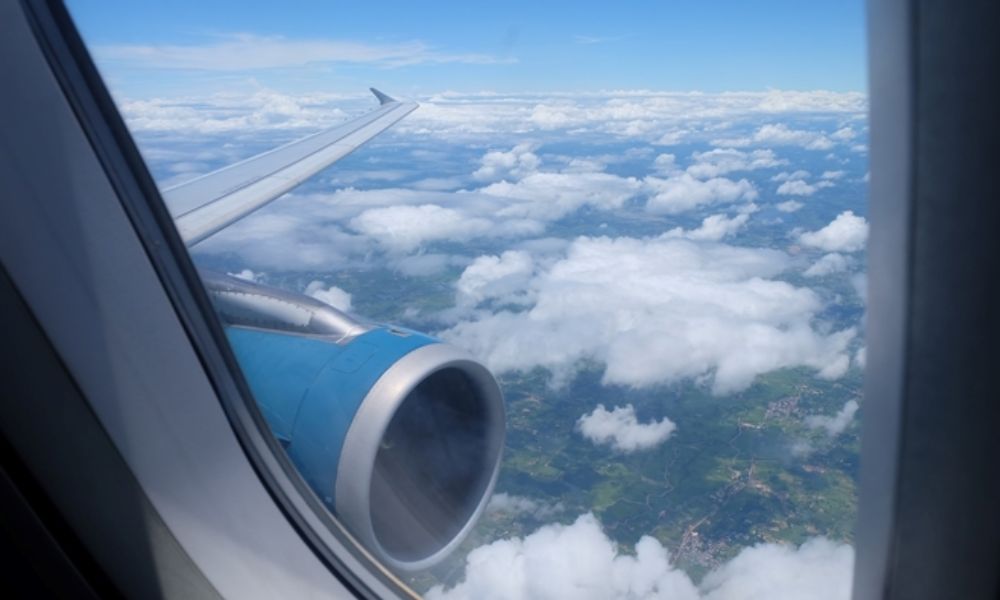 Lần đầu đi Thái Lan? Đây là tất cả kinh nghiệm bạn cần biết 5 Nên chọn ghế cửa sổ để quan sát dễ dàng