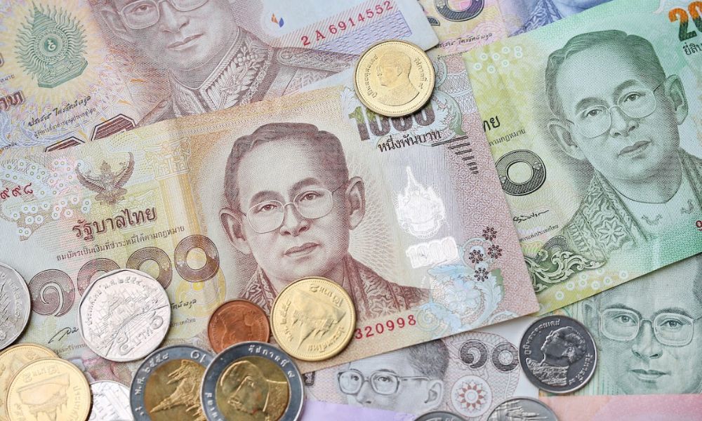 Tiền Thái Lan: Những điều cần biết trước khi đi du lịch 6 Nên đổi tiền ở ngân hàng