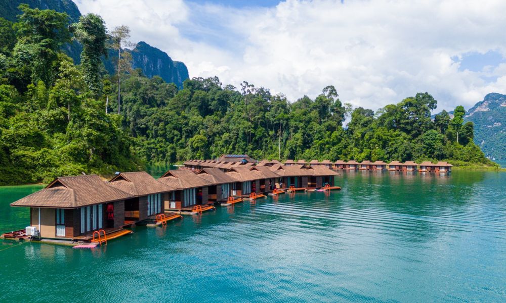 Du lịch Thái Lan: Khám phá rừng mưa nguyên sinh Khao Sok 6 Nghỉ dưỡng tại nhà nổi giữa hồ