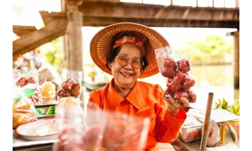 Vì sao Thái Lan được mệnh danh là “xứ sở nụ cười”? 5 Người dân địa phương thân thiện