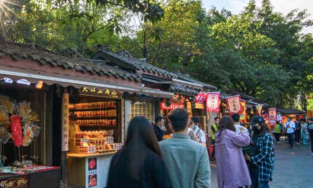 Phố Cẩm Lý (Jinli)