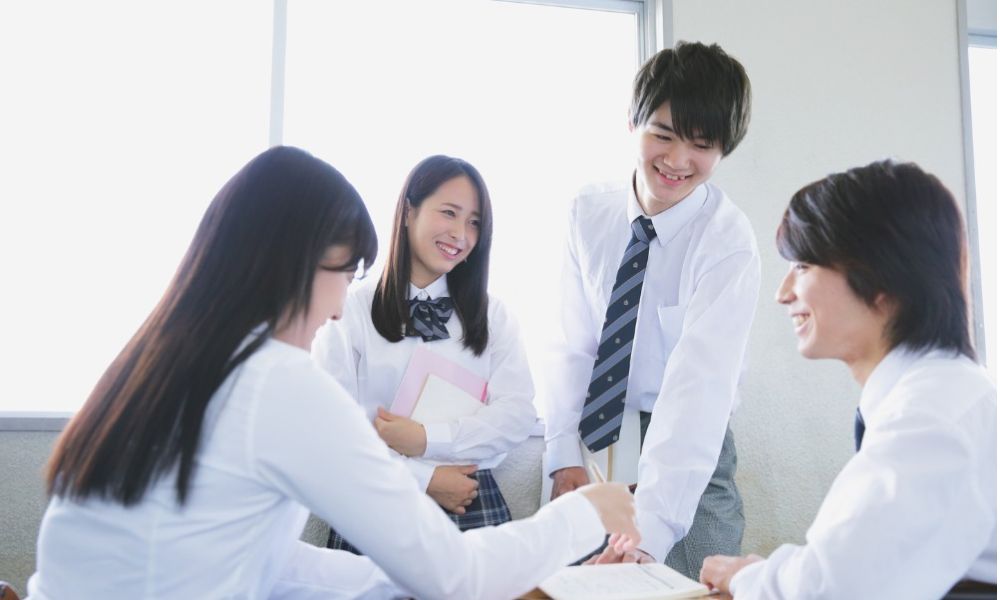 Những cách phổ biến để sang Thái Lan học tập, làm việc 8 Sang Thái Lan học tập