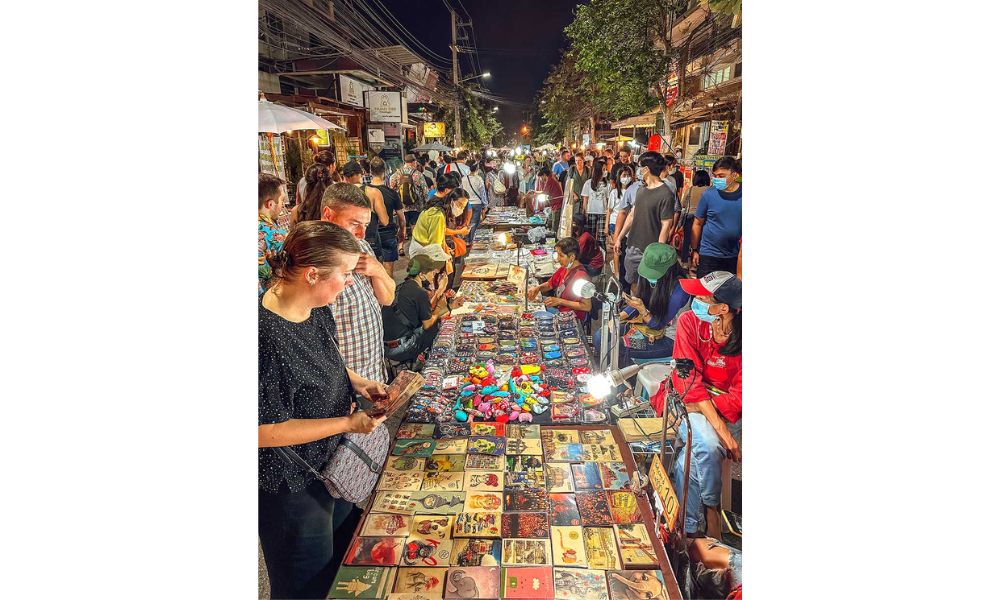 TOP 8 khu chợ đêm nổi tiếng ở Thái Lan không thể bỏ lỡ 7 Sunday Walking Street