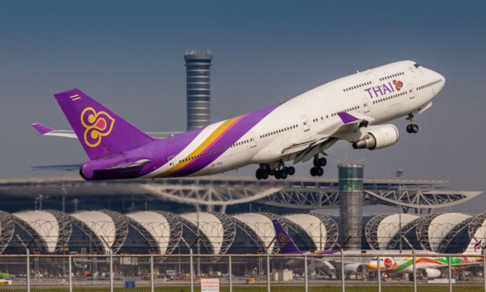 Theo dõi chương trình khuyến mãi từ các hãng bay