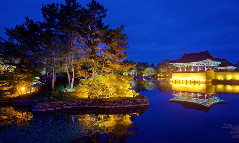 vẻ đẹp của cung điện donggung và hồ woljin