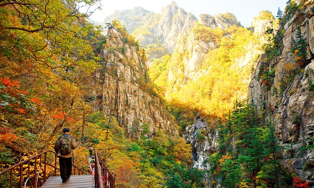 vẻ đẹp hùng vĩ của vườn quốc gia Seoraksan