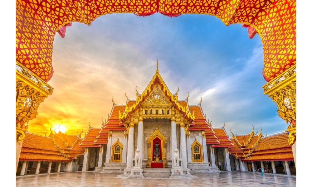 TOP 10 ngôi chùa nổi tiếng nhất ở Thái Lan nên ghé thăm 16 Wat Benchamabophit - Chùa Cẩm Thạch